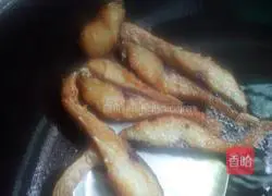 Illustration of how to make spicy fish sticks 4