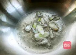 Illustration of braised spring bamboo shoots in oil 5