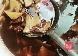 How to braised spring bamboo shoots and meat slices in noodles Illustration 7