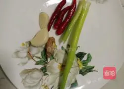 Hand-shredded Pleurotus eryngii mushrooms (Sichuan and Chongqing flavor) Practice illustration 5