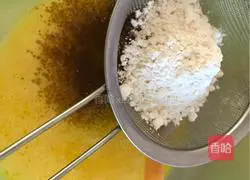 Strawberry Cocoa Naked Cake Recipe Illustration 4