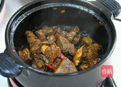 Illustration of how to make braised beef 8