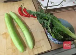 Illustration of how to make cold chicken shredded tartary buckwheat noodles 4