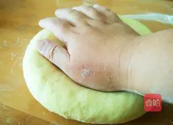 Illustration of how to make pasta sauce and egg pizza 6