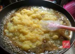 Illustration of homemade pineapple cake 10