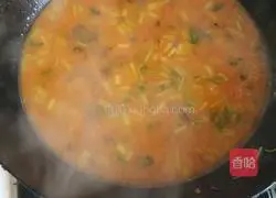 Illustration of how to make nourishing braised chicken (with noodles) 6