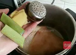 Illustration of how to make sauce elbow 5