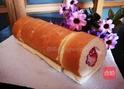 Strawberry Cake Roll Illustration of how to do it 12