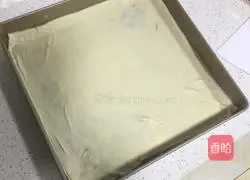 Illustration of how to make Hawaiian thin crust pizza 4