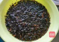 Illustration of how to cook pork with dried plums and vegetables 1