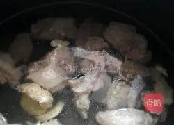 Illustration of family braised beef recipe 5