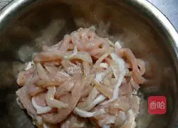 Illustration of how to make shredded pork with fine sauce 2