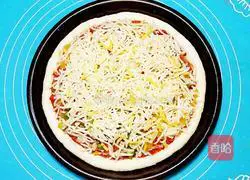 Illustration of how to make bacon and prawn pizza 14