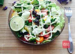 Illustration of how to make vegetable salad 6