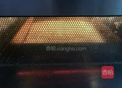 Cranberry Tiger Stripe Cake Roll Recipe Illustration 18