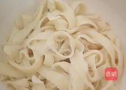Illustration of how to make Tianjin braised noodles 15