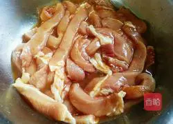 Illustration of how to make salt and pepper strips 5