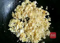 Illustration of how to make braised noodles with beans, tomatoes and eggs 11