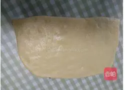 Illustration of how to make hand-shredded bean paste bread without kneading out the film 4