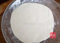 Illustration of how to make Hawaiian pizza 4