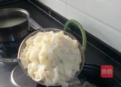 Illustration of how to make casserole noodles 7