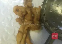 Illustration of how to make short crispy pork 7