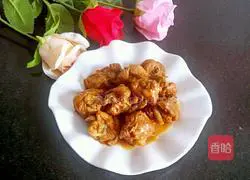 Illustration of home-cooked three-cup chicken 9