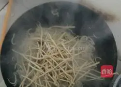 Stir-fried Mung Bean Sprouts Illustration of how to make zizi 5