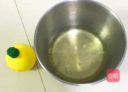 Illustration of how to make seaweed, sesame and meat floss cake 1