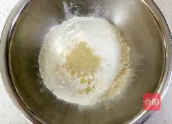 Illustration of how to make fruit pizza 1