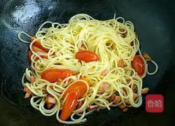 Illustration of how to make avocado and bacon pasta 6