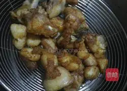 Illustration of how to make stir-fried spicy chicken 7