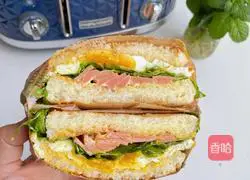 Illustration of how to make egg sandwich 10