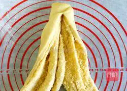 Coconut braided bread recipe 16