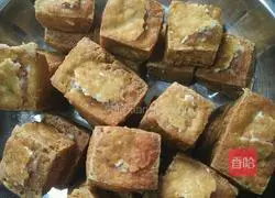 Illustration of how to make meat stuffed tofu box 10