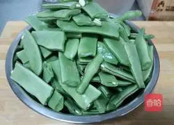 Illustration of braised lentils in sauce 1