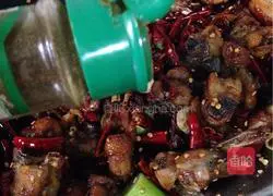 Illustration of how to make spicy chicken 12