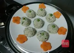 Illustration of how to make pearl meatballs 7