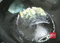 Illustration of how to cook potato braised chicken legs 8