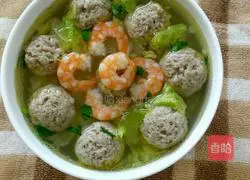 Illustration of how to make shrimp, beef and radish meatball soup 13