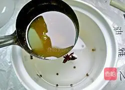 Illustration of how to make simple kimchi 7