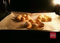 Illustration of how to make pattern jam bread 8