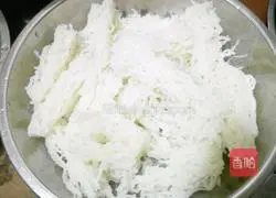 Pickles fried with rice noodles Practice illustration 2