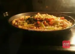 Illustration of how to make as big a pizza as you want 17