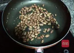 Illustration of how to make black and white sesame candy 2