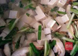 Illustration of how to make leek and tofu soup 4