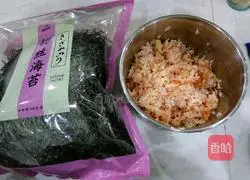 Illustration of how to make seaweed kimchi dumplings 1