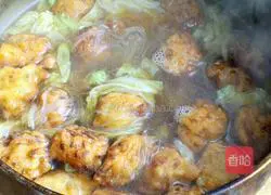 Illustration of how to make carrot meatball and vermicelli soup 6