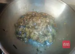 Illustration of how to make braised noodles with chicken and eggplant 8