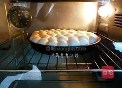 Illustration of how to make money buns 11